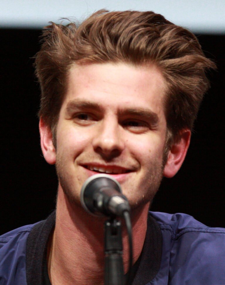 Andrew Garfield speaking at a fan convention panel