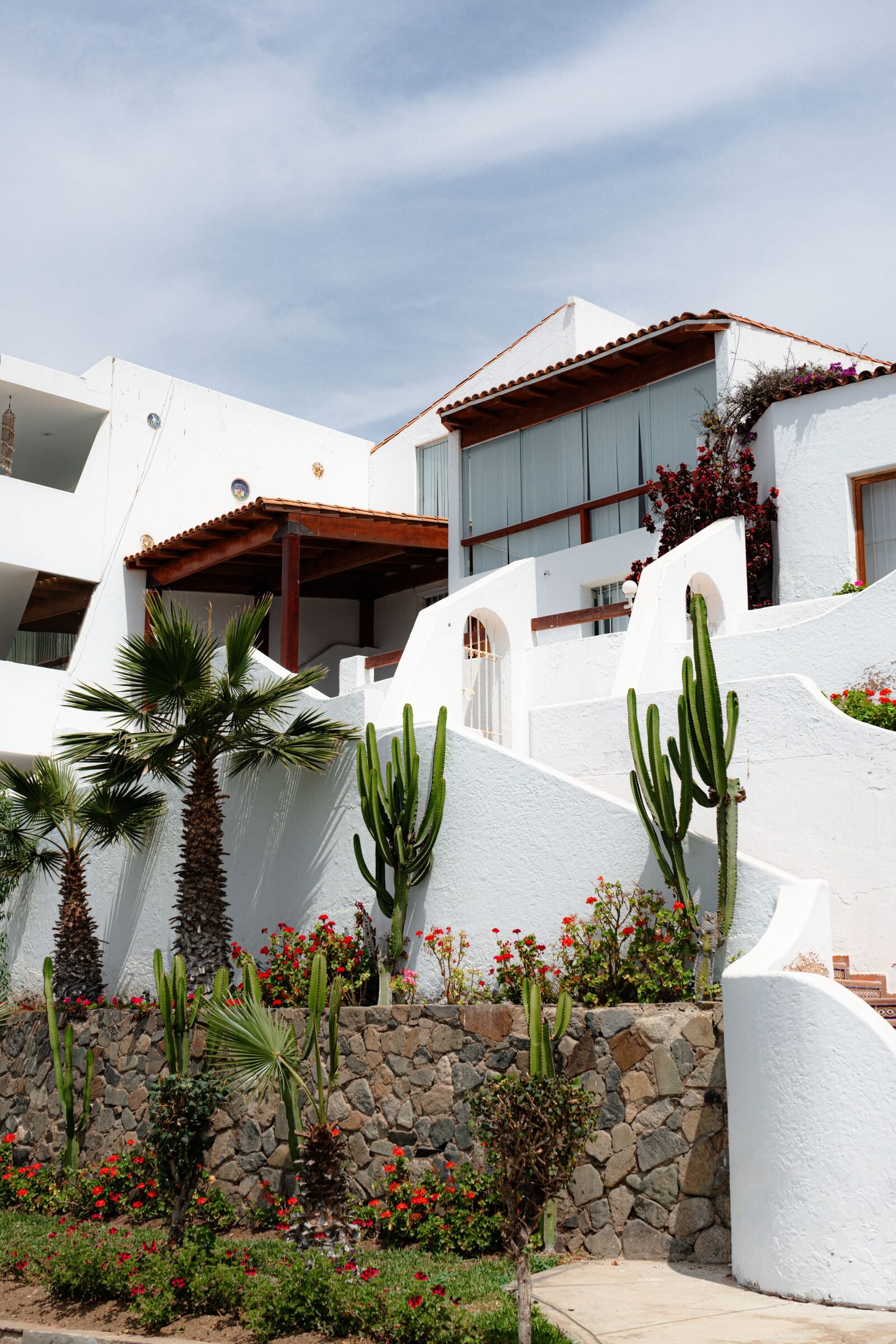 Illustrative Spanish colonial-style house exterior, not Sabrina Carpenter's actual residence