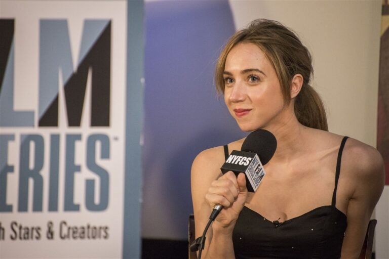 Zoe Kazan, co-showrunner of the new Lonesome Dove Netflix series, speaking at a NY Film Critics Series event. Credit: Bridget Laudien, CC BY-SA 4.0