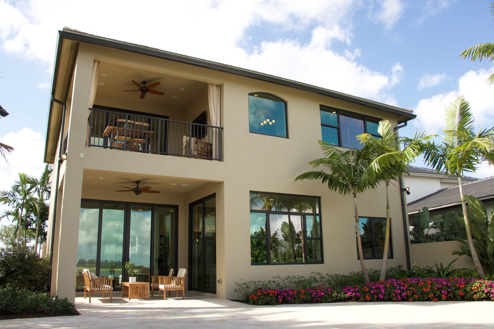 Illustrative house exterior with palm trees, not Kendall Jenner's actual residence